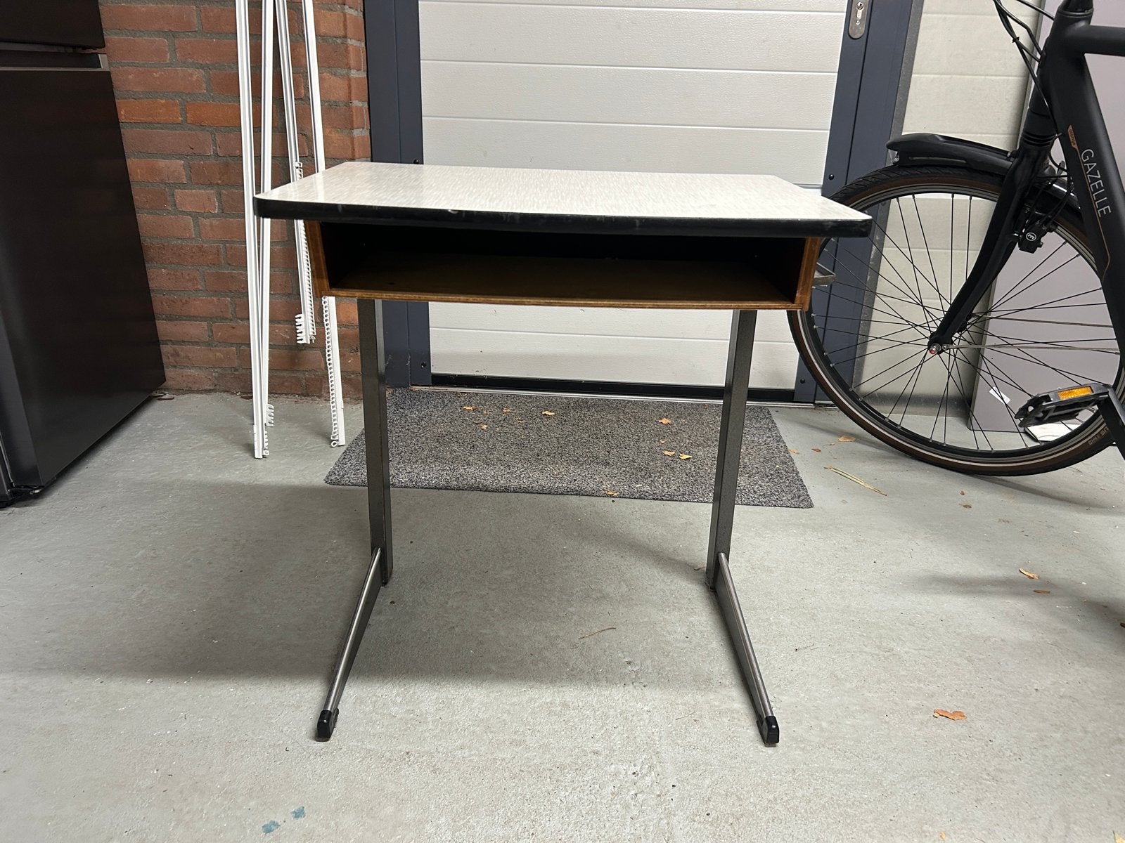 Vintage Kinderbureau met Ondervak - 85x42.5x60 cm, Ophalen, Opbergruimte, Gebruikt, Hout