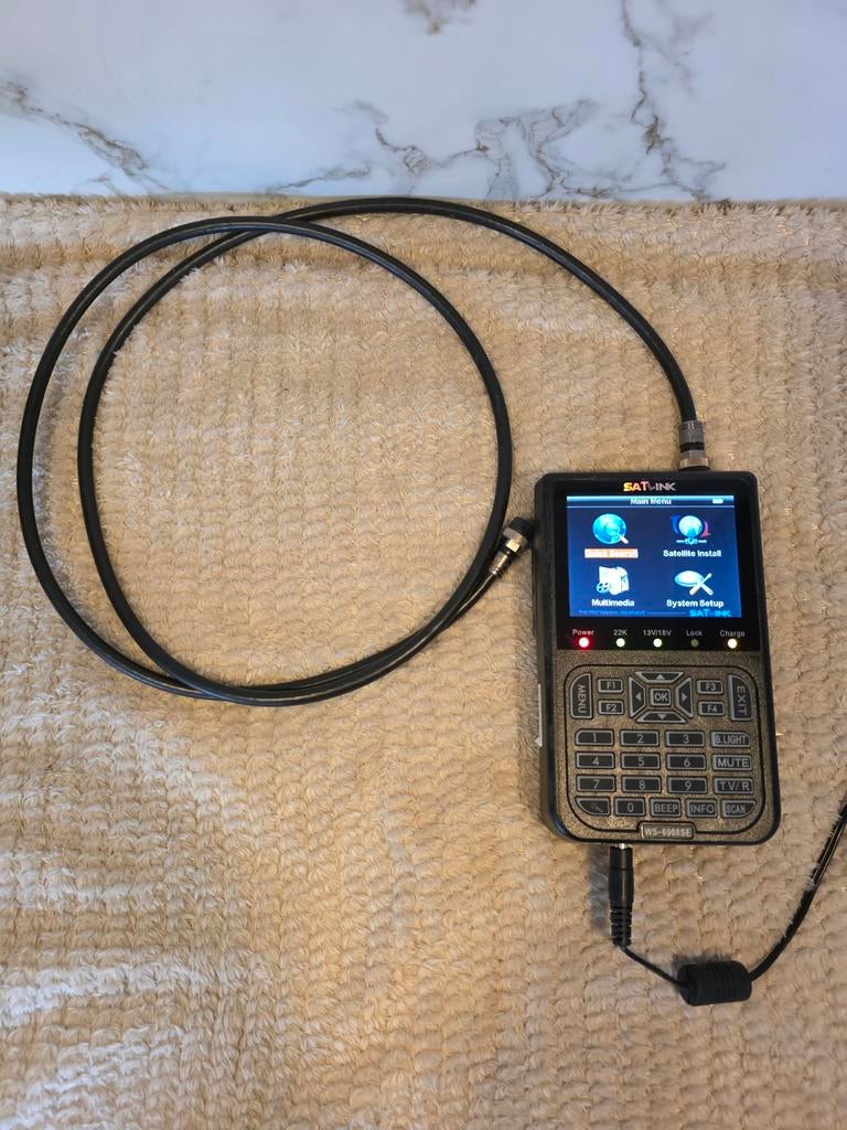 Satlink WS-6908SE satelliet finder / signaalmeter, Audio, Tv en Foto, Schotelantennes, Zo goed als nieuw, (Schotel)antenne-accessoires