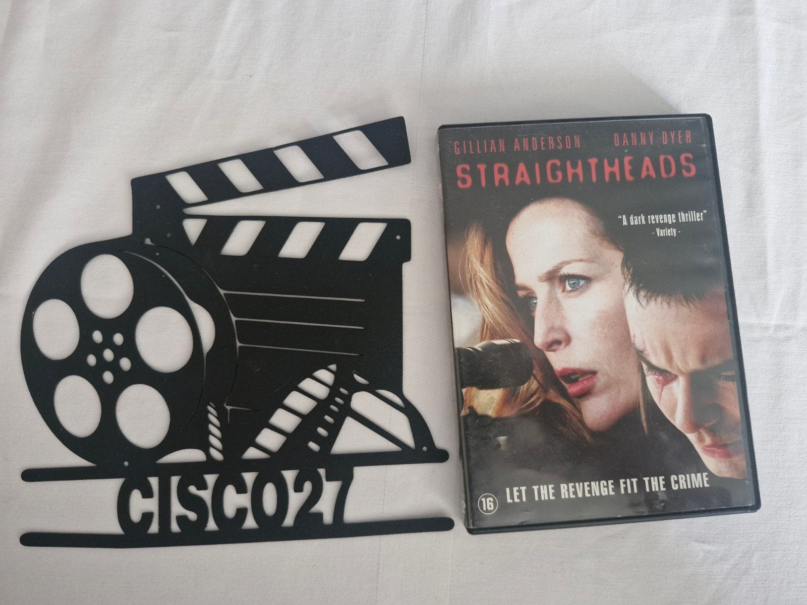 Straightheads, Engels, Vanaf 16 jaar, Nederlands, Actiethriller