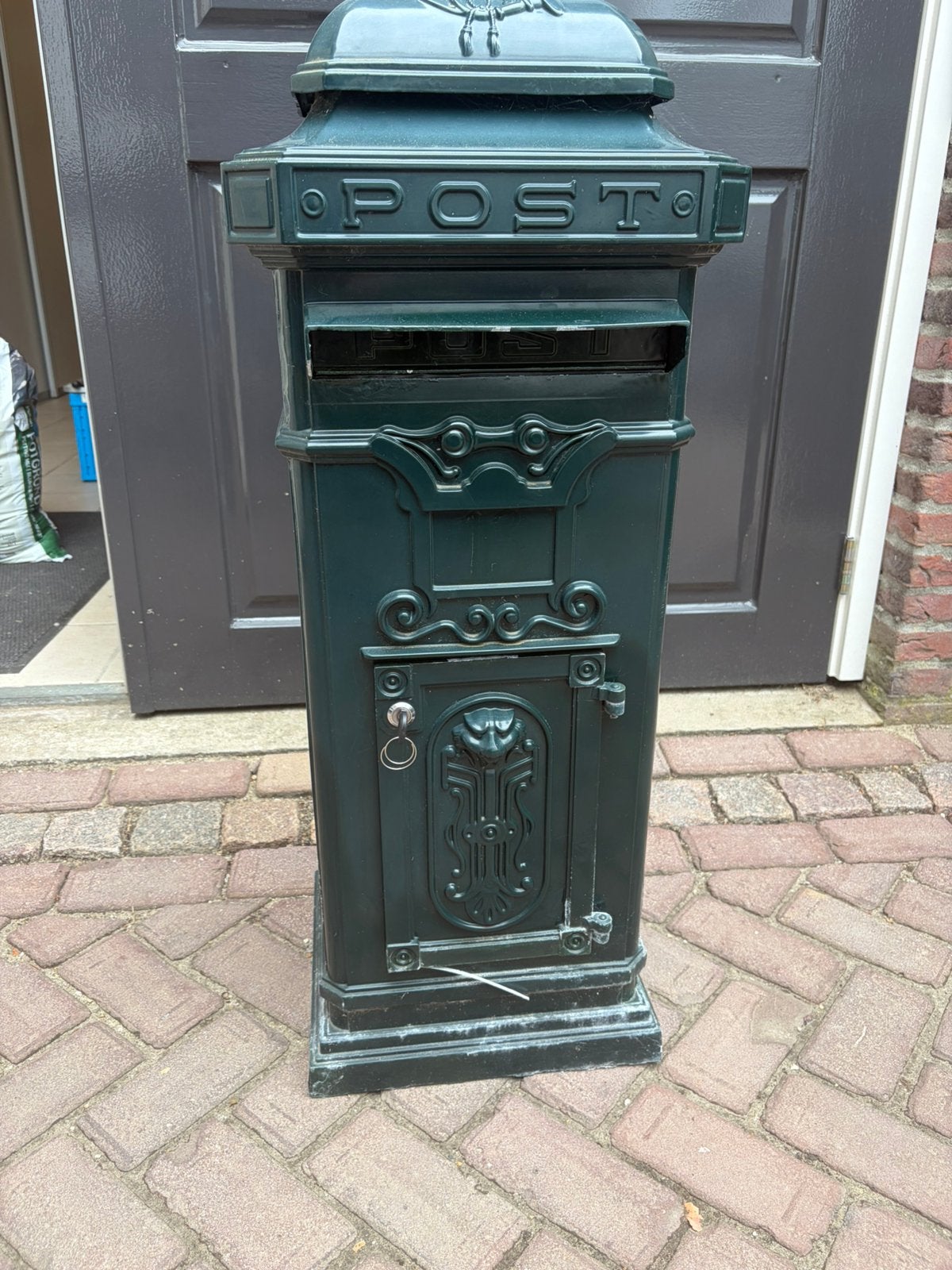 Brievenbus, Ophalen, Zo goed als nieuw