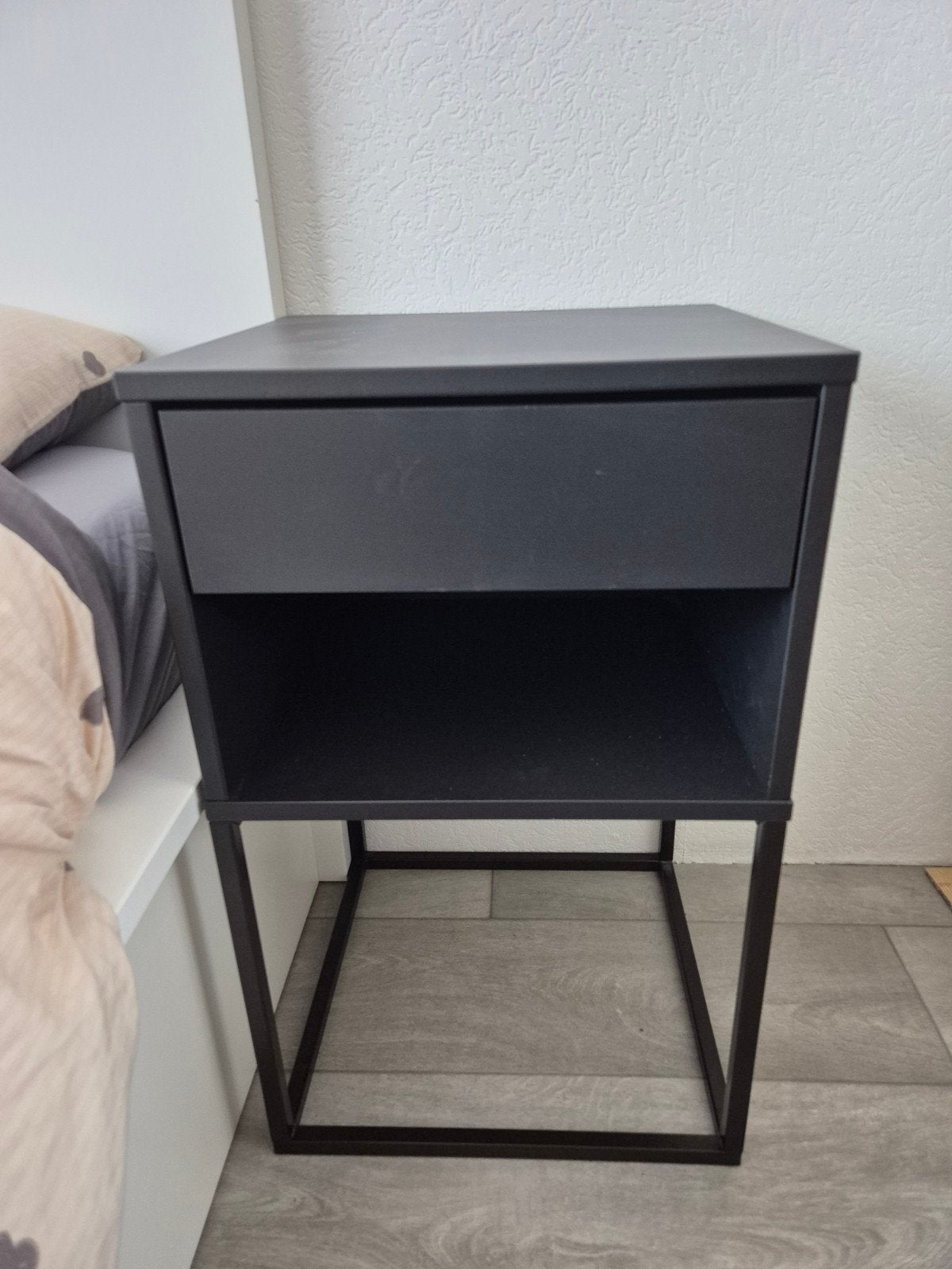 Zwart nachtkastje, Ophalen, Minder dan 45 cm, 55 tot 70 cm