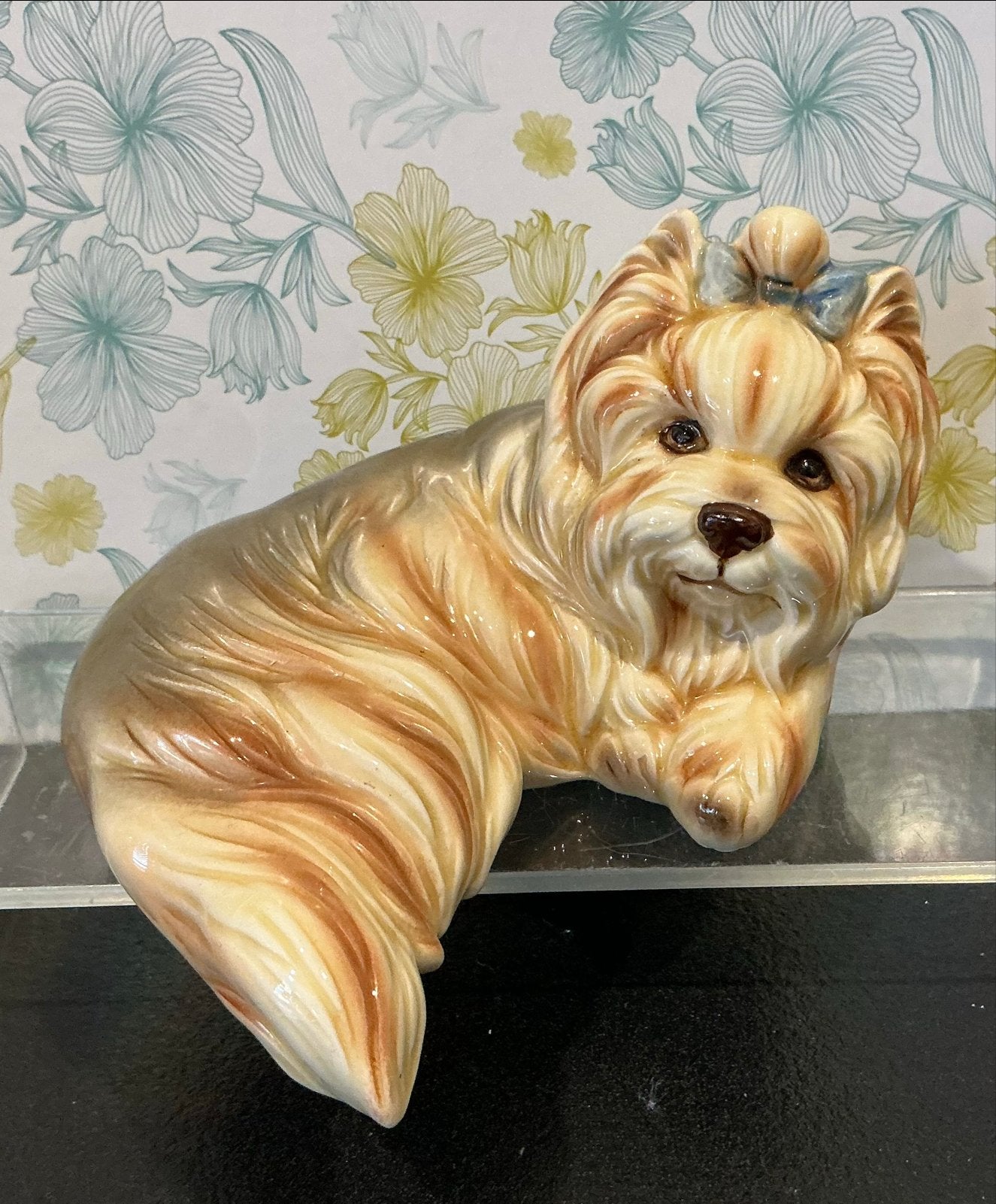 Vintage Vaga Schattig Yorkshire Terrier beeldje met strikje., Verzenden, Zo goed als nieuw, Hond of Kat, Beeldje of Figuurtje