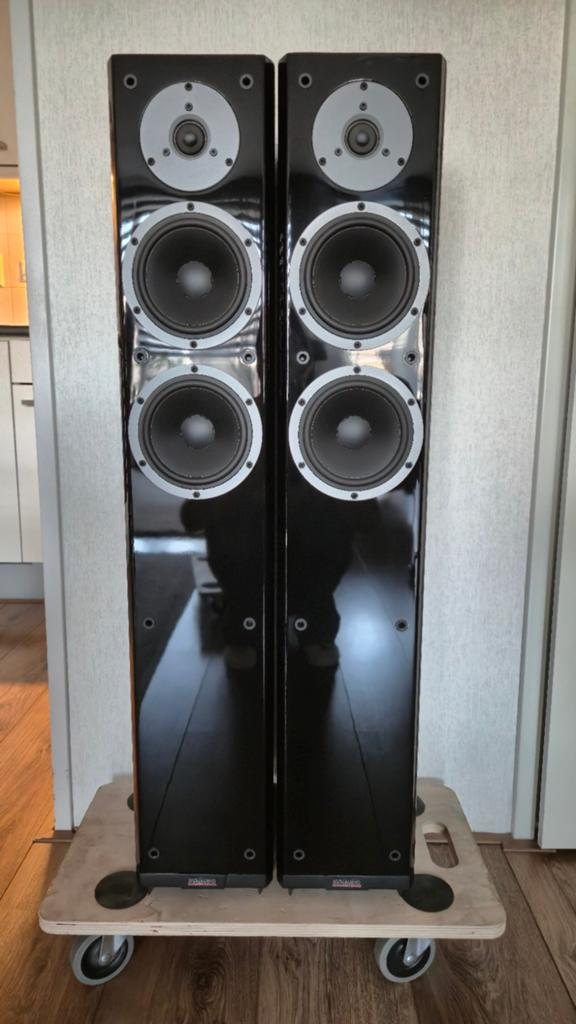 Dynaudio Excite X32 – Zwart Pianolak High-End