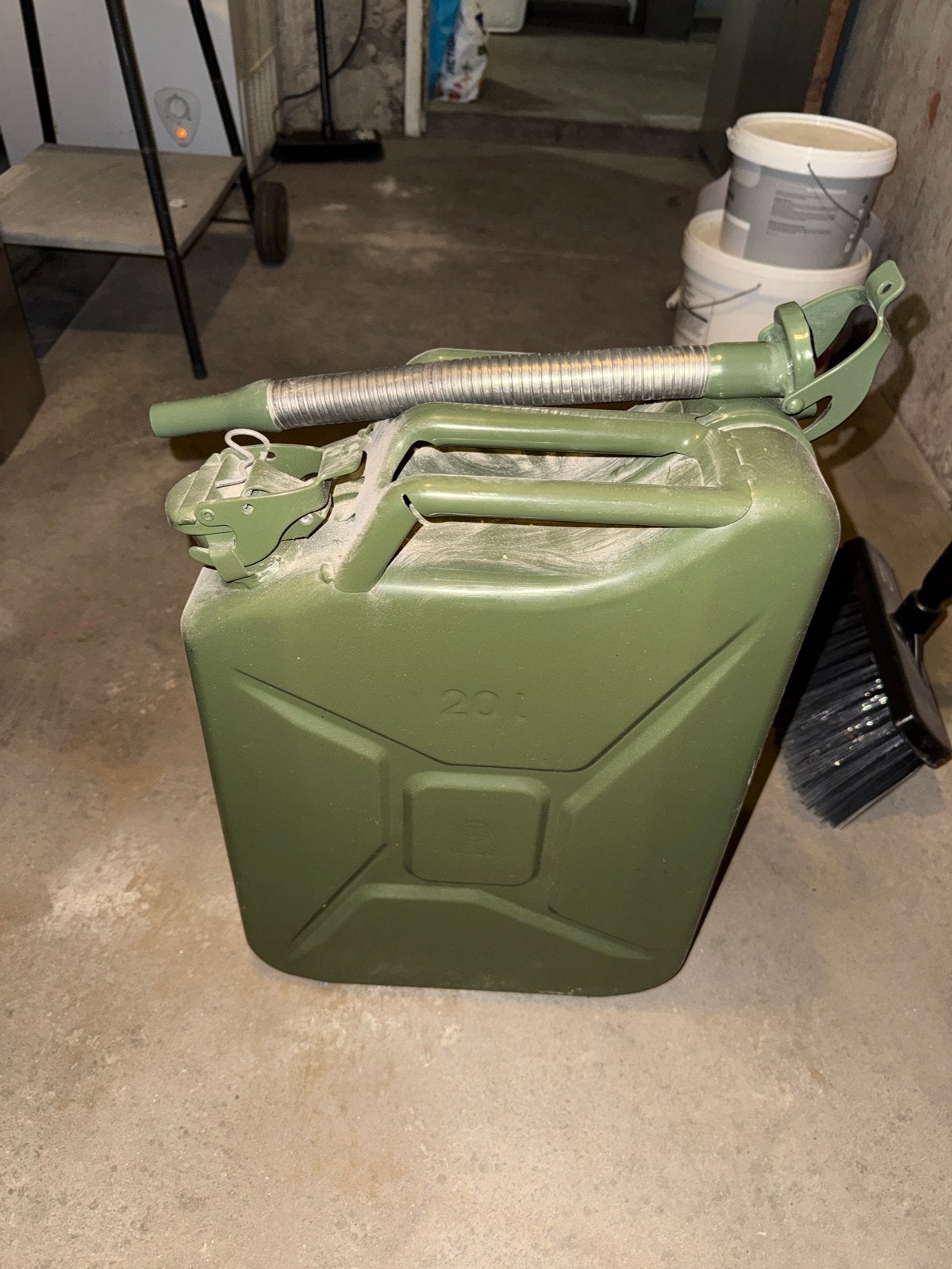 Metalen Jerrycan 20L - Groen, Ophalen, Gebruikt