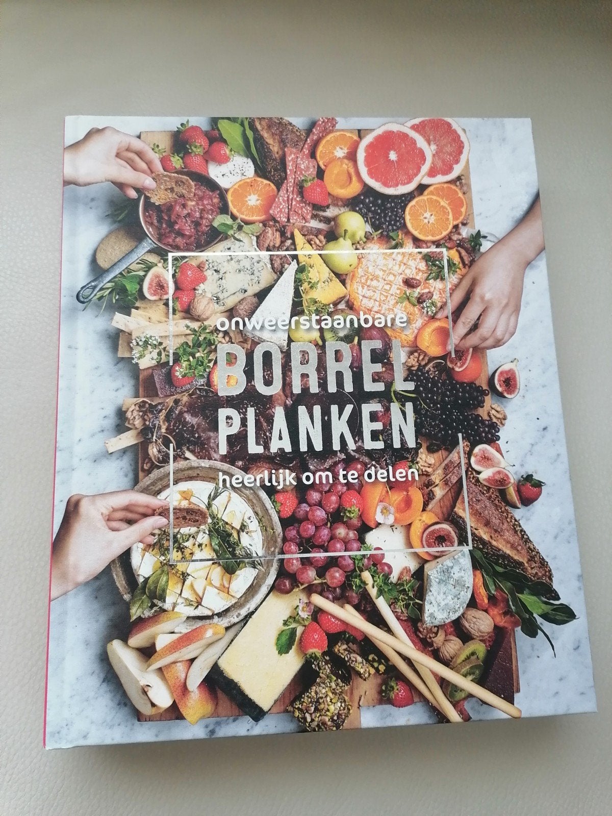Onweerstaanbare Borrelplanken - Heerlijk om te delen, Boeken, Ophalen of Verzenden, Zo goed als nieuw, Tapas, Hapjes en Dim Sum