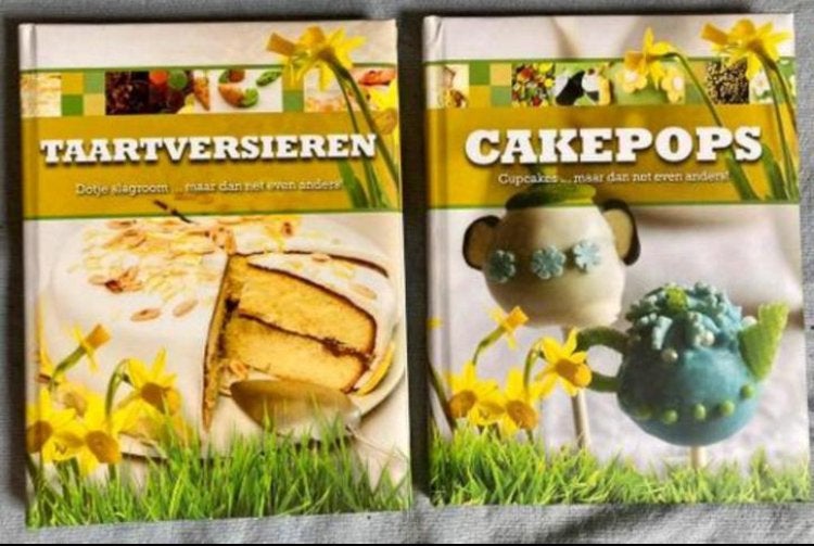 NIEUW set van 2 kookboeken CAKEPOPS en Taart versieren, Ophalen of Verzenden, Nieuw, Taart, Gebak en Desserts