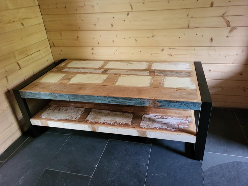 Robuuste salontafel van gerecycled hout en metaal, Industrieel, Landelijk, Vintage, Zo goed als nieuw, Rechthoekig, Ophalen