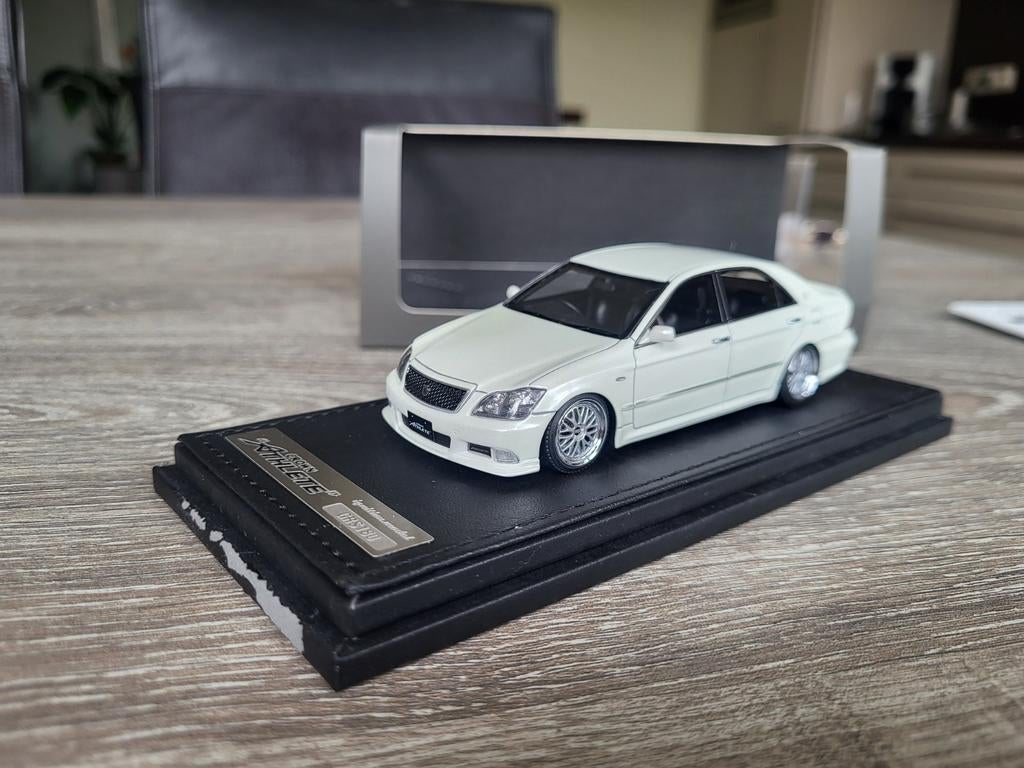 Toyota Crown schaal 1:43 ignition model, Ophalen of Verzenden, Zo goed als nieuw, Auto, Overige merken