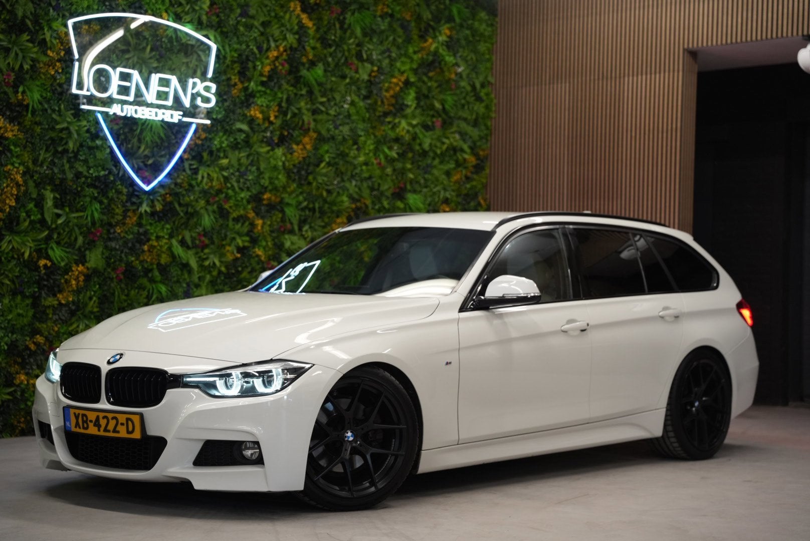 BMW 3-serie Touring 330i M Sport Edition / Trekhaak / Leder, Auto's, BMW, Automaat, Achterwielaandrijving, Euro 6, 4 cilinders