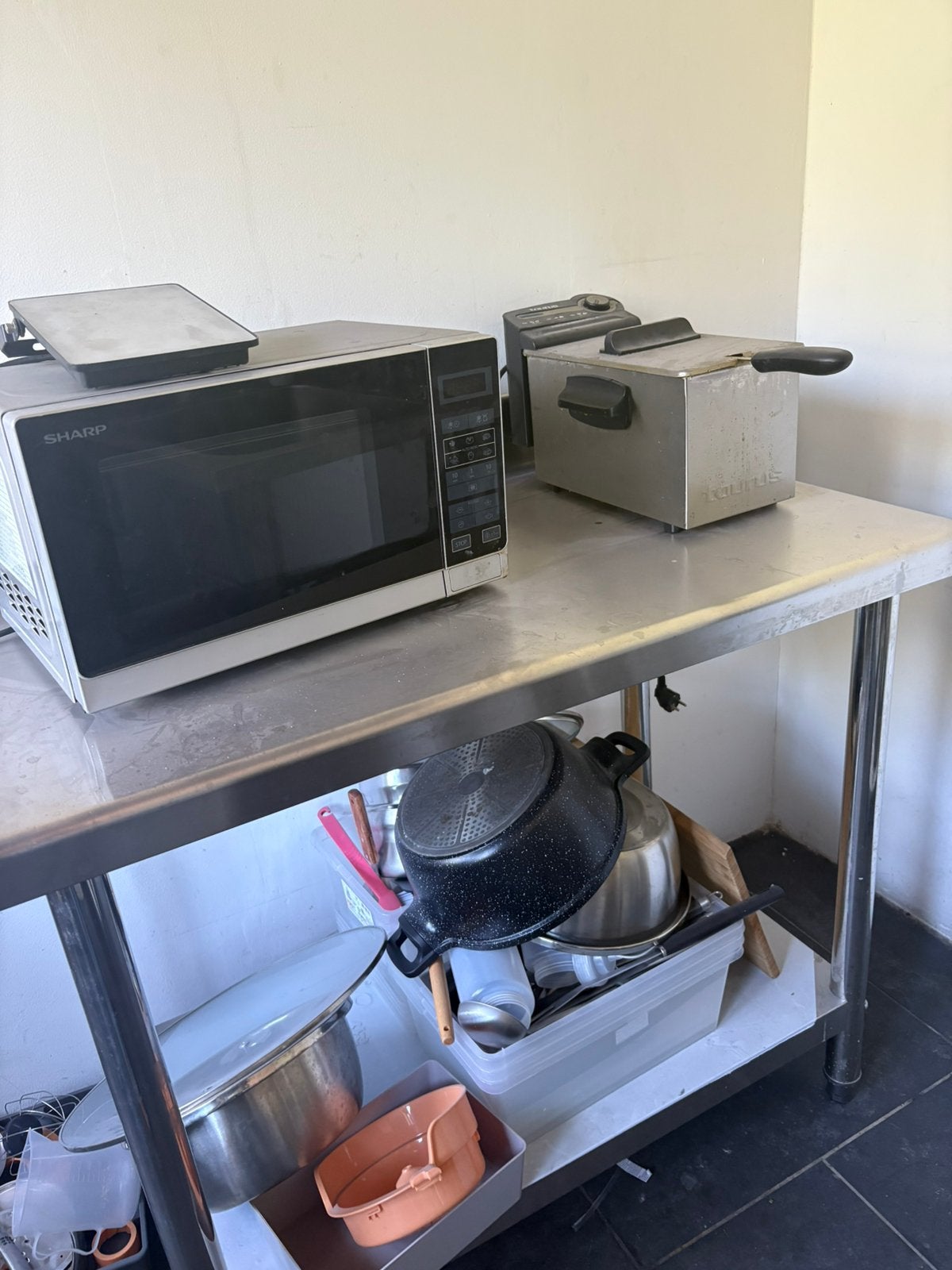 Horeca rvs werkbank, Ophalen, Zo goed als nieuw