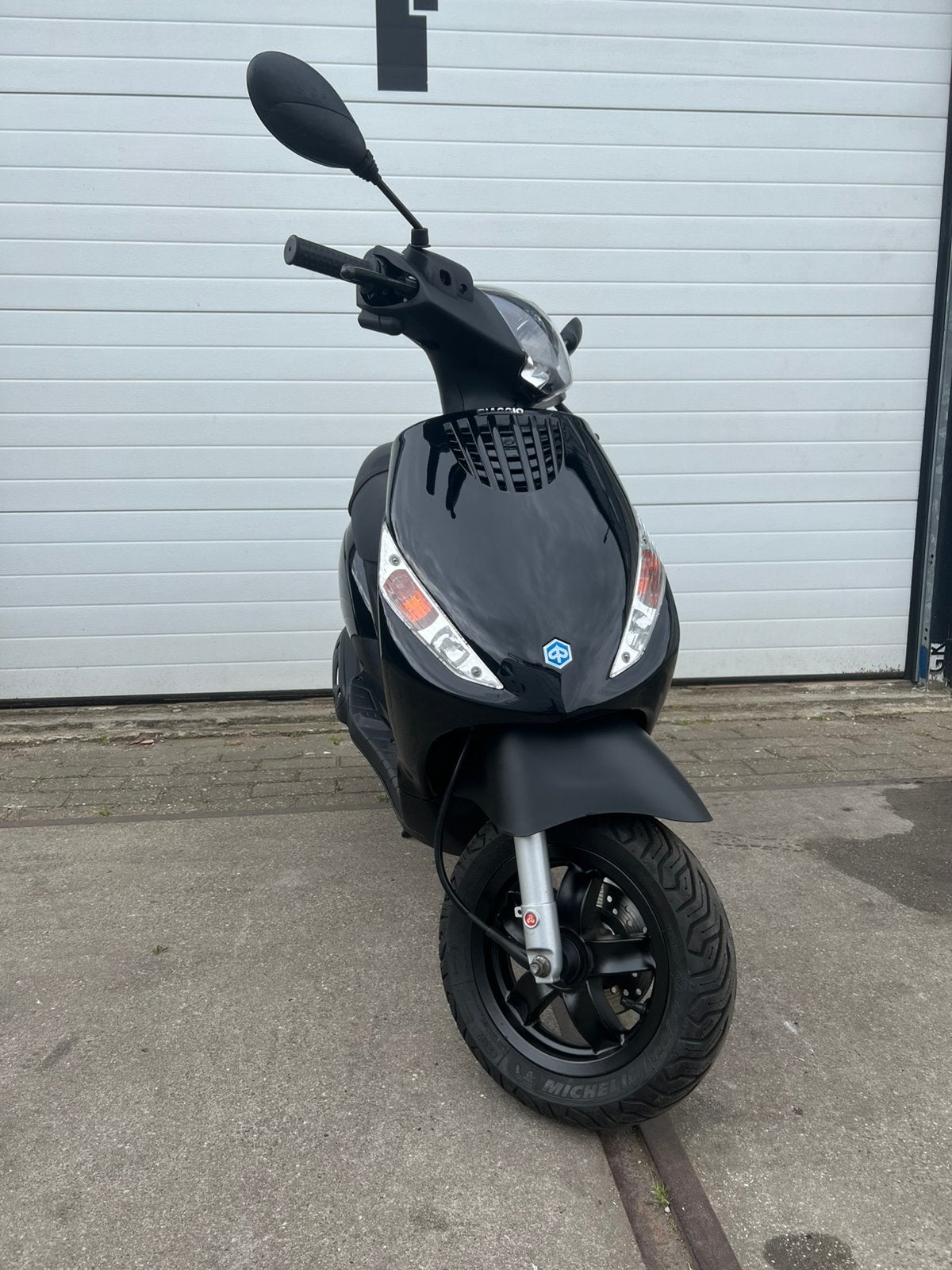 Piaggio Zip Iget 2018 | 1 Eigenaar | 8000 km | nieuwstaat, Fietsen en Brommers, Scooters | Piaggio, Ophalen, Zo goed als nieuw