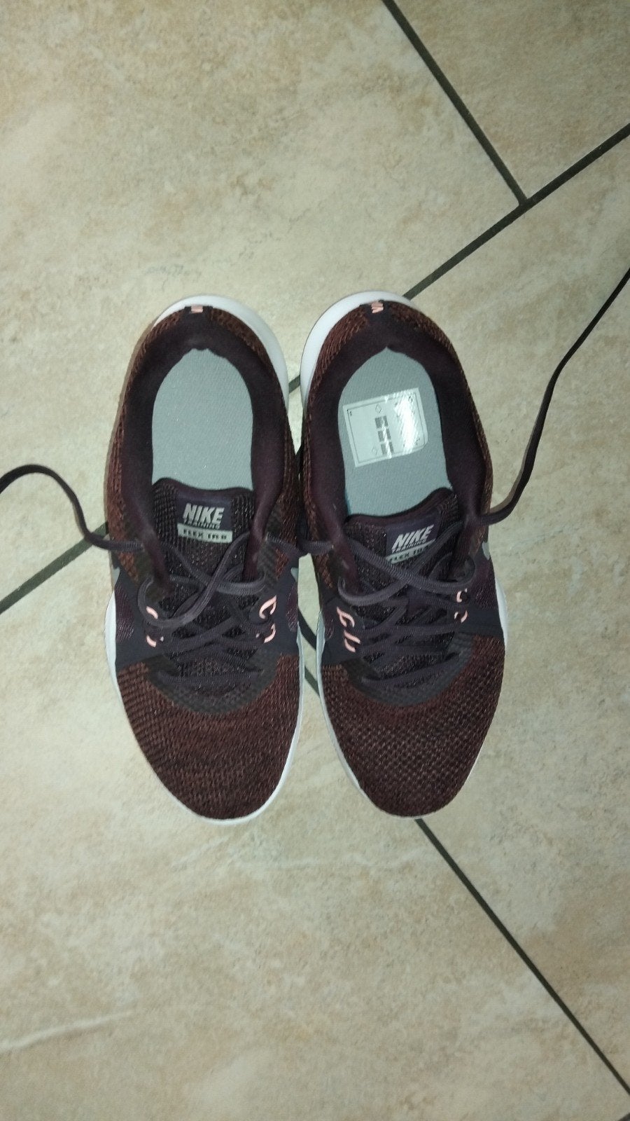 Nike Flex TR 8 sportschoenen - Zo goed als nieuw, Kleding | Dames, Schoenen, Ophalen of Verzenden