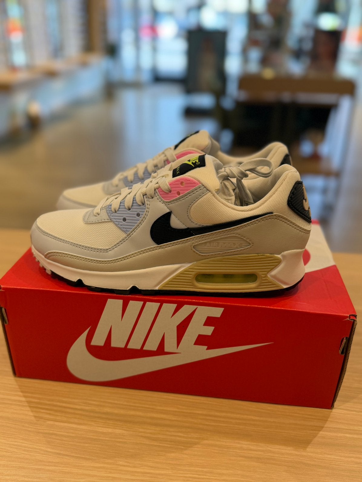 Nike Air Max 90 Multi-Color Pastel - Nieuw -, Ophalen of Verzenden, Zo goed als nieuw, Wit
