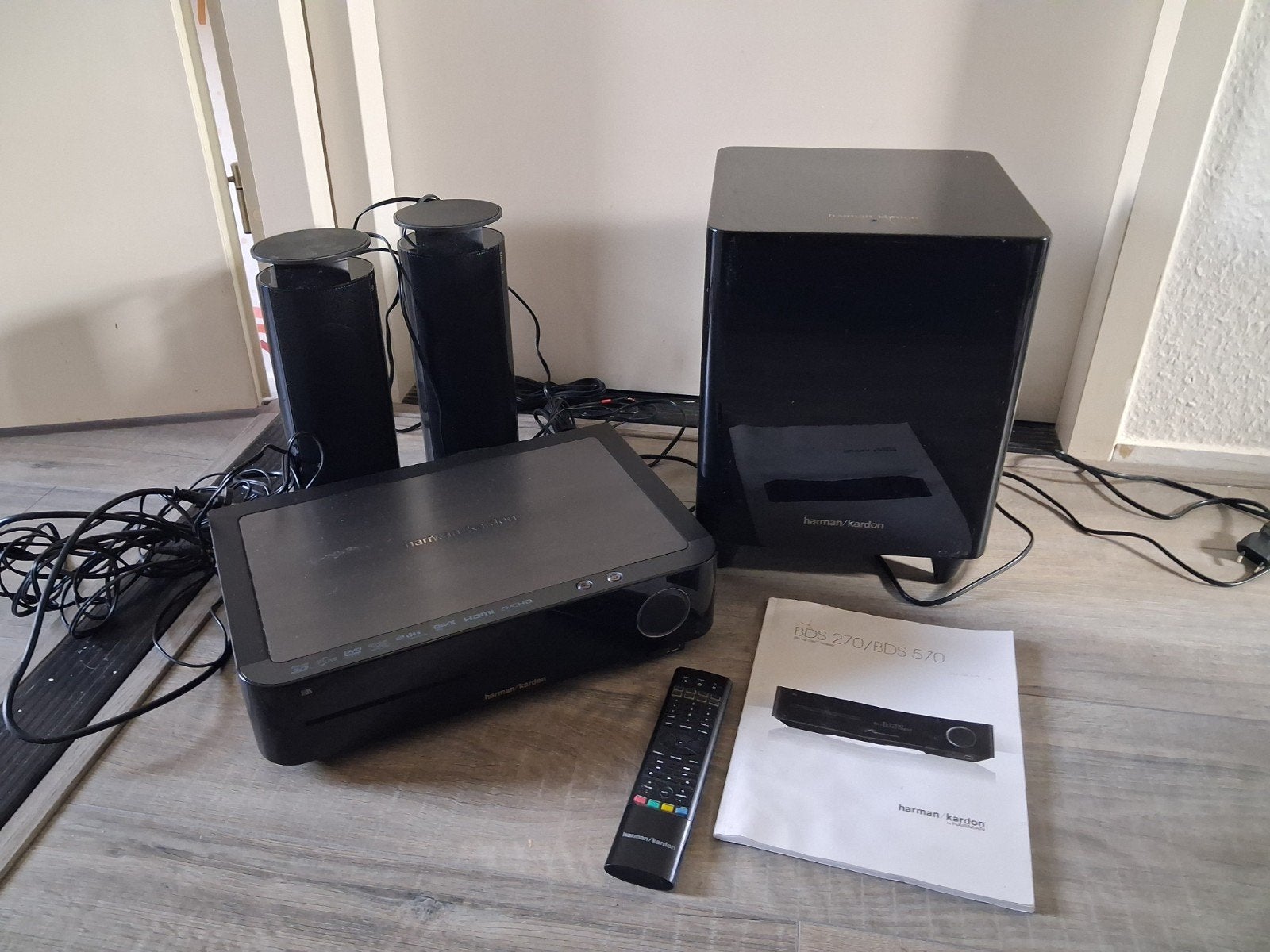 Harman Kardon BDS 270/BDS 570 Home Cinema Set, Audio, Tv en Foto, Gebruikt, 2.1-systeem, Blu-ray-speler, 70 watt of meer