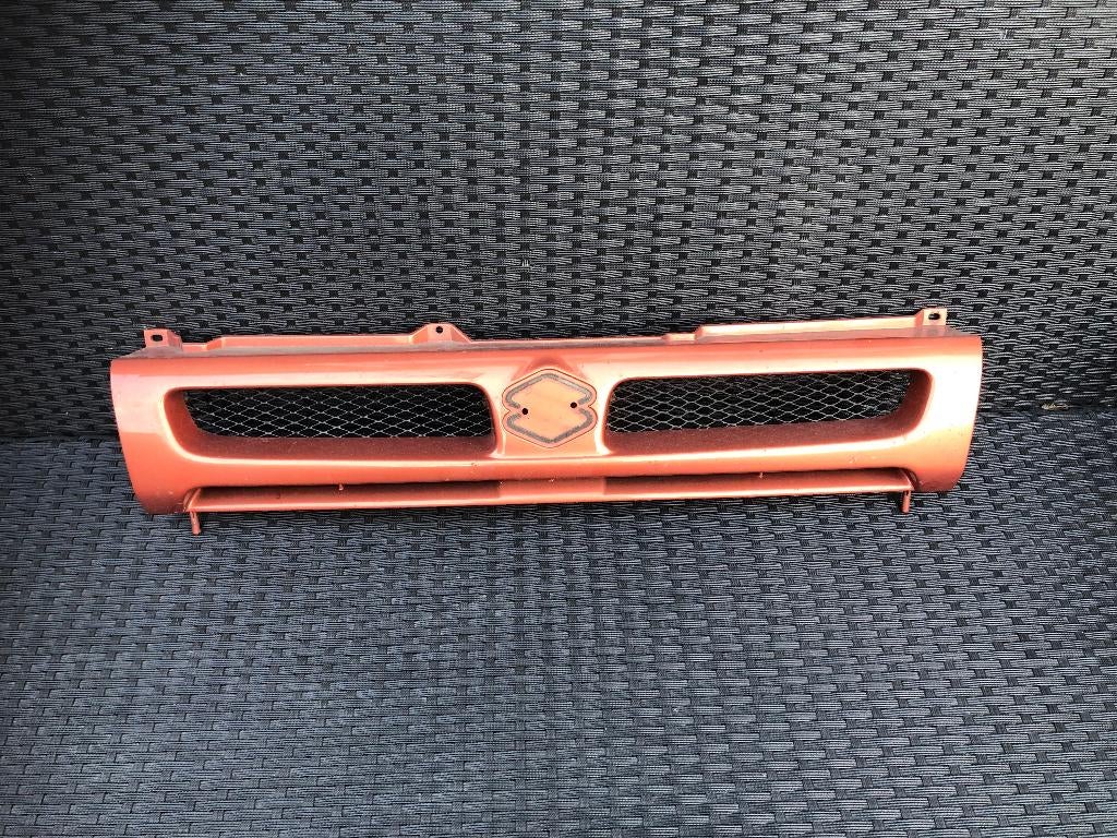Nette grill Suzuki Alto SH410, Auto-onderdelen, Gebruikt, Voor, Ophalen of Verzenden, Motorkap