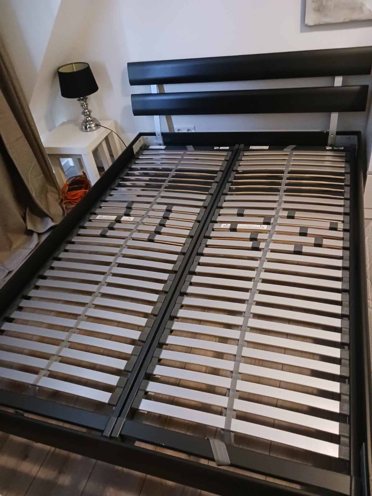 Tweepersoonsbed met lattenbodems en matras, Ophalen, Gebruikt, Zwart, Tweepersoons