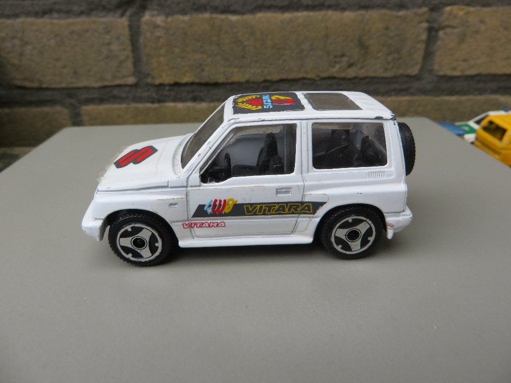 Burago Suzuki Vitara, Ophalen of Verzenden, Gebruikt, Auto, Overige merken