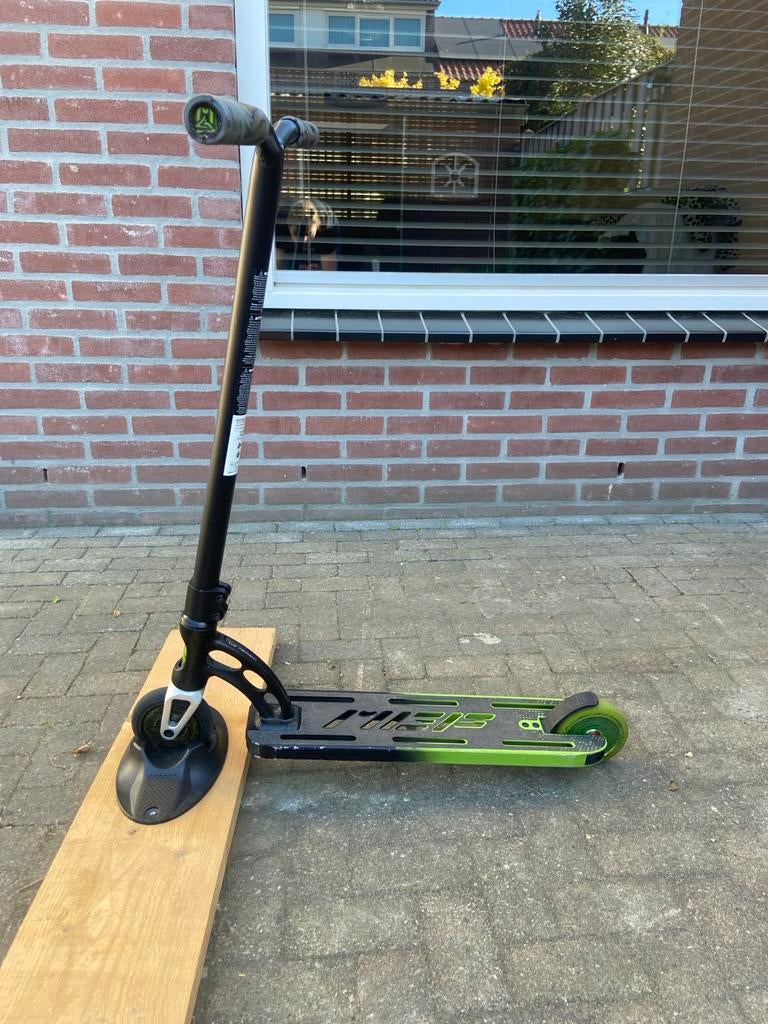 Stuntstep MGP Origin Pro - Zwart/Groen, Fietsen en Brommers, Steps, Gebruikt, Gewone step, Ophalen