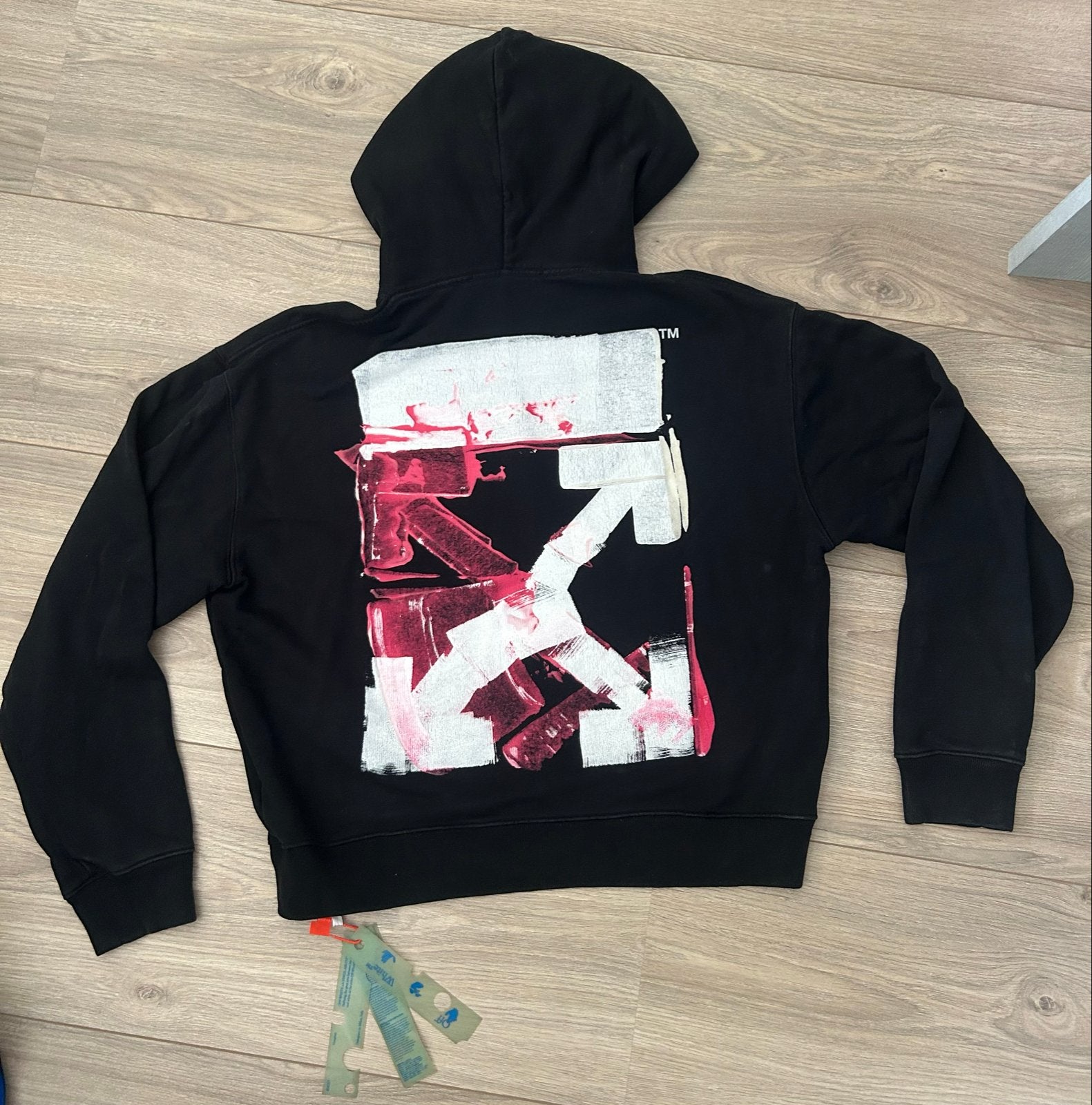 Off-White hoodie met pijlenprint - Zo goed als nieuw, Kleding | Heren, Ophalen of Verzenden, Zo goed als nieuw, Maat 56/58 (XL)