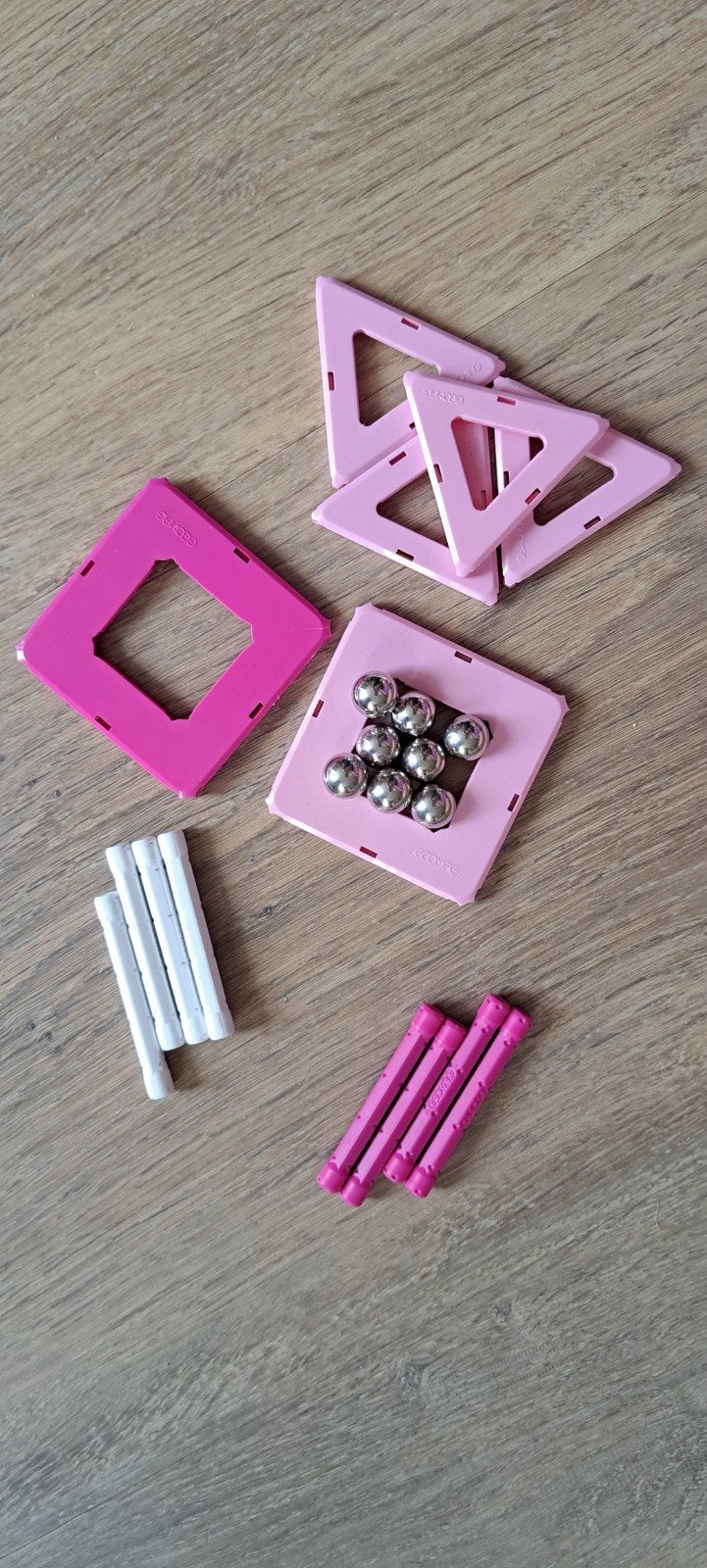 Geomag pink, Ophalen, Zo goed als nieuw