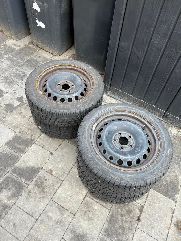 Winterbanden op stalen velgen - 205/55 R16, Ophalen, Gebruikt, 16 inch, Banden en Velgen