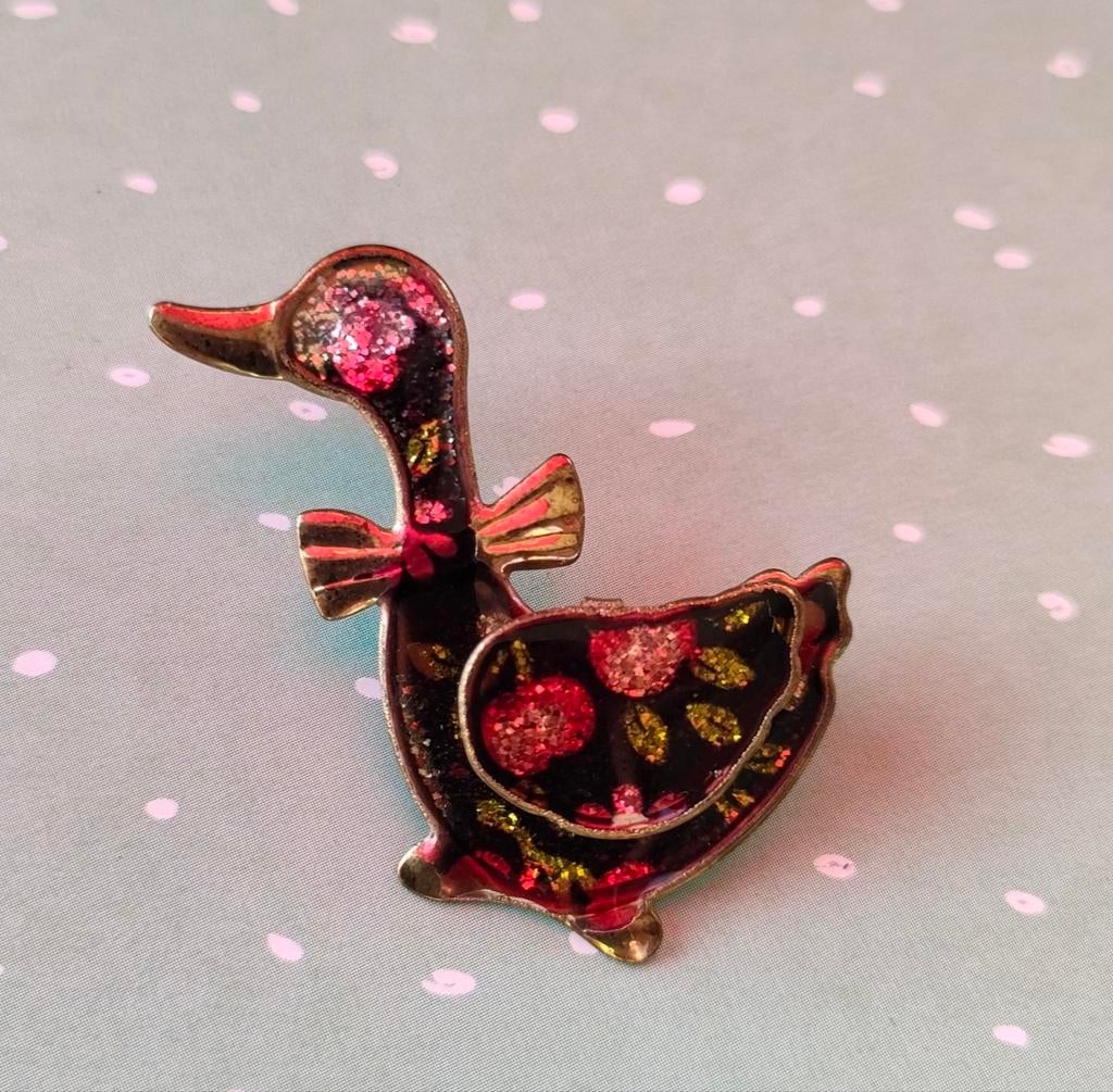 Vintage jaren '80  cloisonne confetti 2D eend broche., Ophalen of Verzenden, Zo goed als nieuw