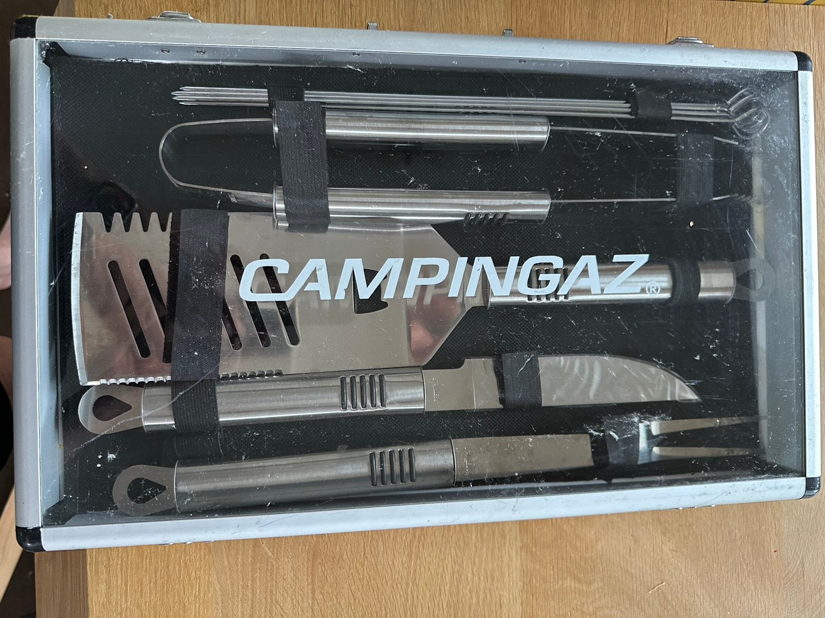 Barbeque gereedschap set in koffer, Ophalen of Verzenden, Zo goed als nieuw