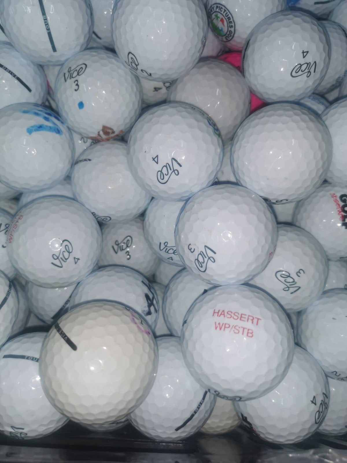 Vice tour Drive golfballen AAAA kwaliteit 50 stuks, Ophalen of Verzenden, Zo goed als nieuw, Bal(len)