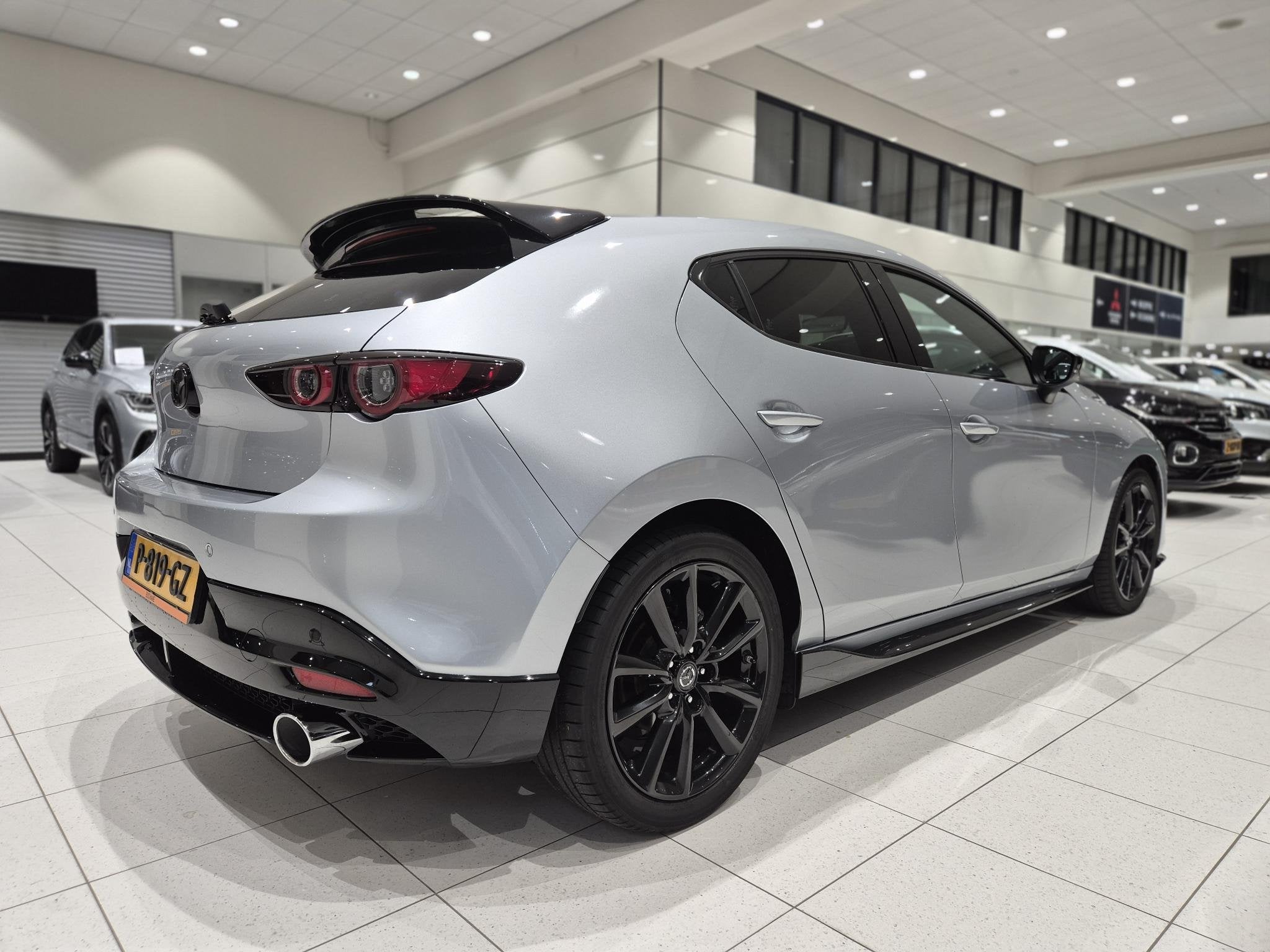 Mazda 3 2.0 e-SkyActiv-X M Hybrid 186 Luxury | BOSE-Audio |, Voorwielaandrijving, 1998 cc, Gebruikt, Handgeschakeld