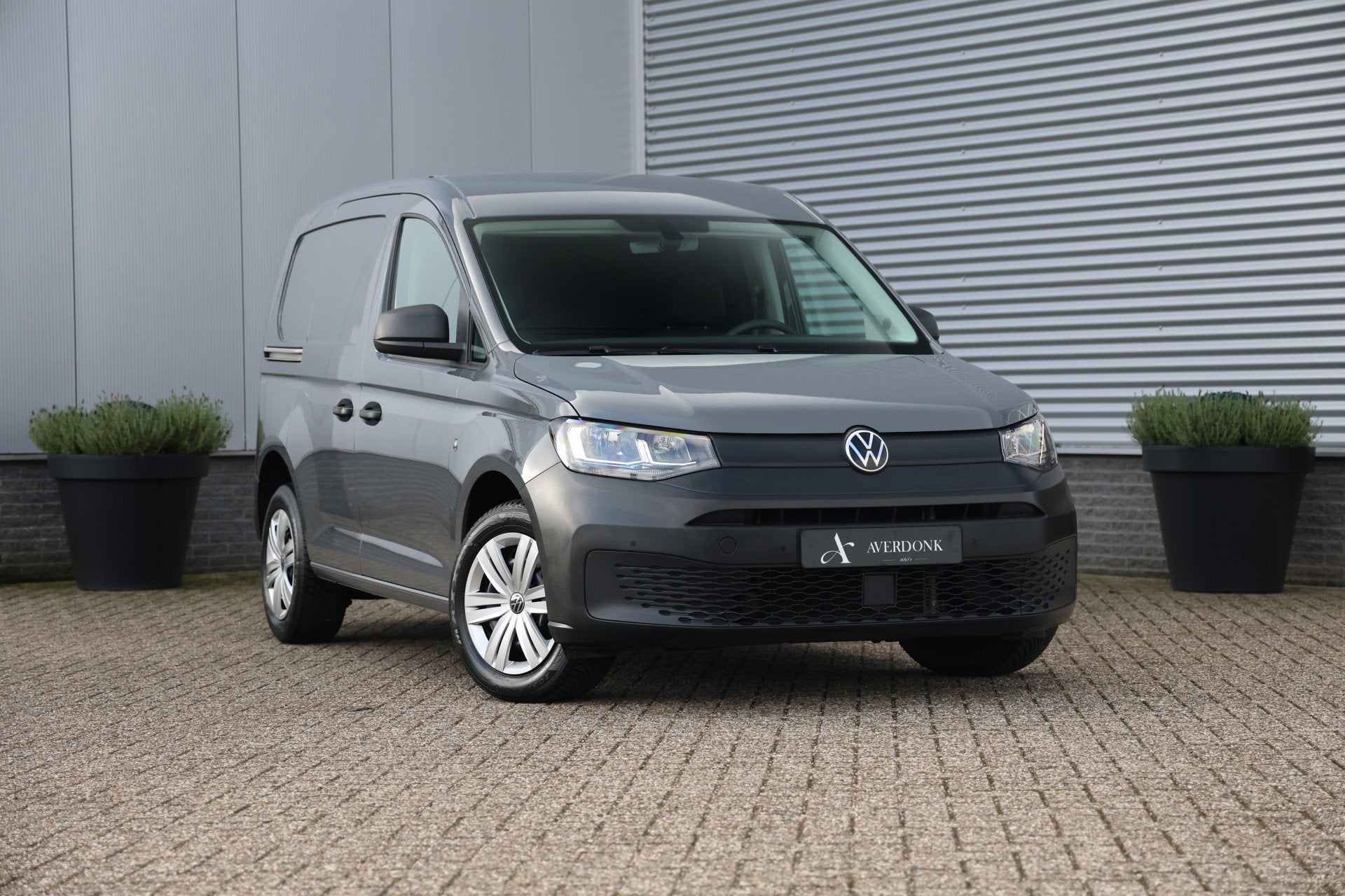 Volkswagen Caddy Cargo 1.5 TSI Benzine Carplay|PDC V+A|Stoel, Voorwielaandrijving, Dealer onderhouden, Stof, 4 cilinders