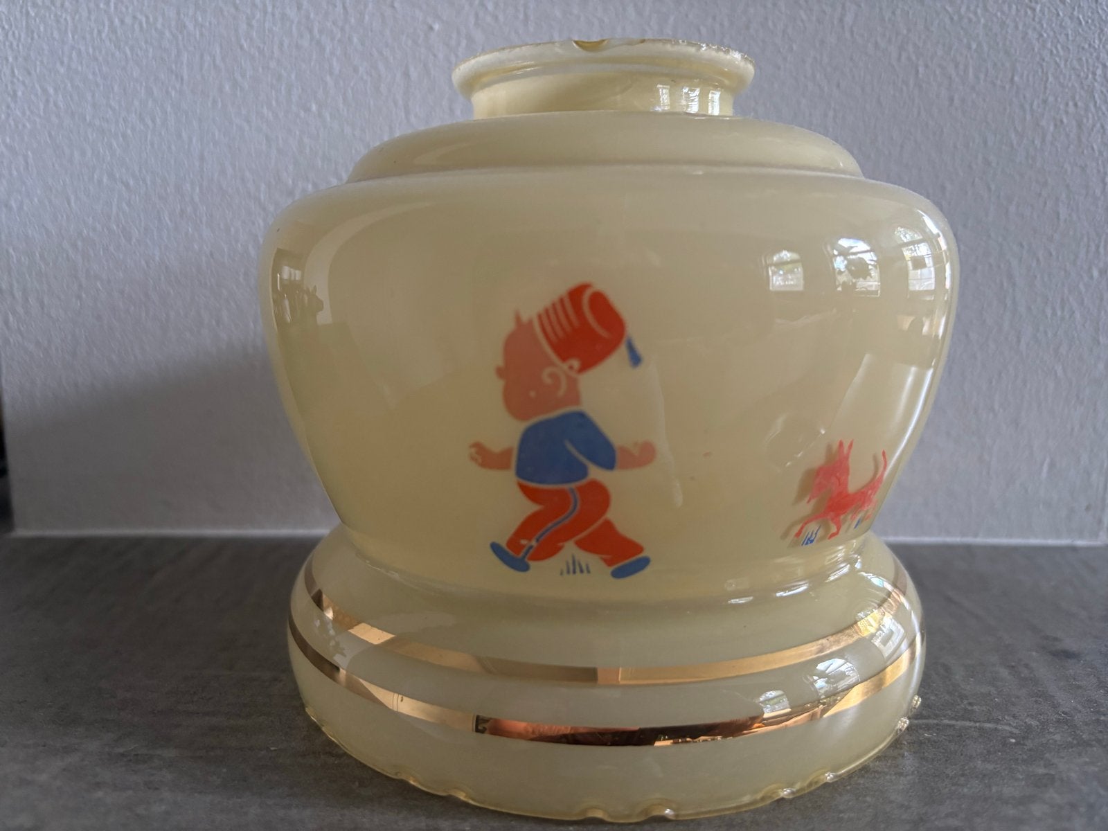 4 dezelfde vintage kinderkamer lampenkapjes van melkglas, Ophalen, Gebruikt, E27 (groot), Overige typen