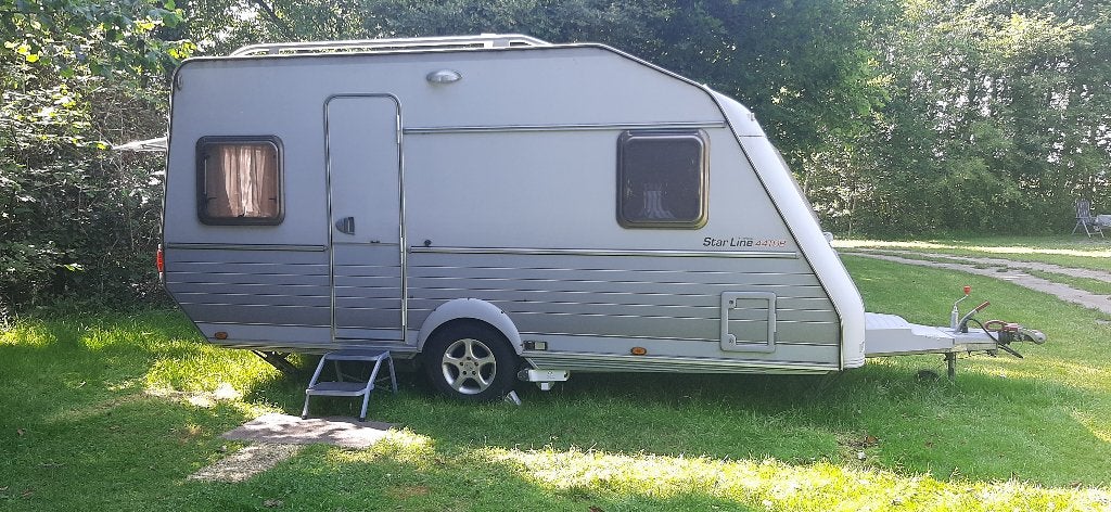 Kip Startline caravan, Vast bed, Schokbreker, Kip, Treinzit