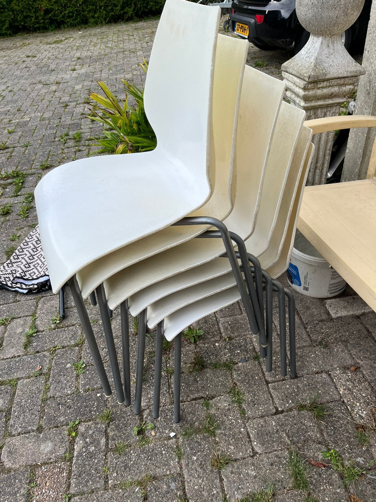 6 stapelbare kunststof stoelen., Ophalen, Gebruikt, Wit
