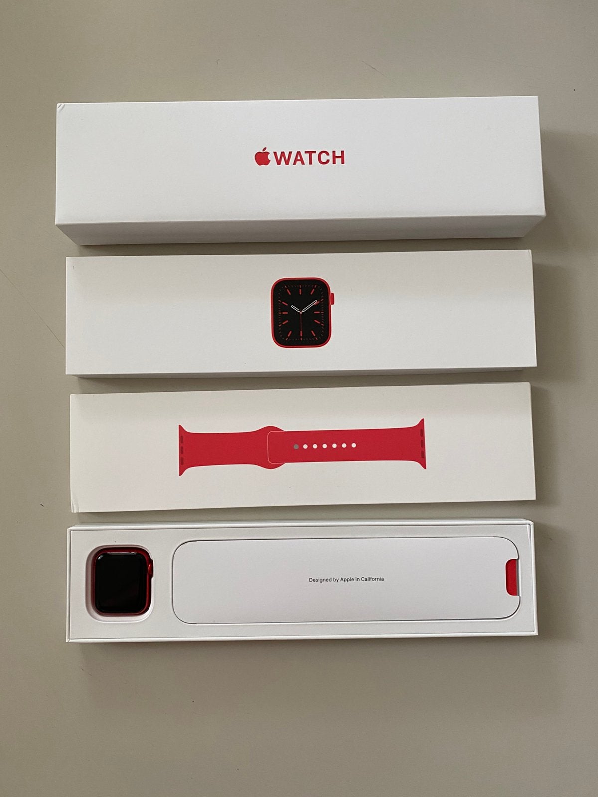 Apple Watch 6 Sport Red, Sieraden, Tassen en Uiterlijk, Smartwatches, Ophalen of Verzenden, Zo goed als nieuw, Rood, IOS