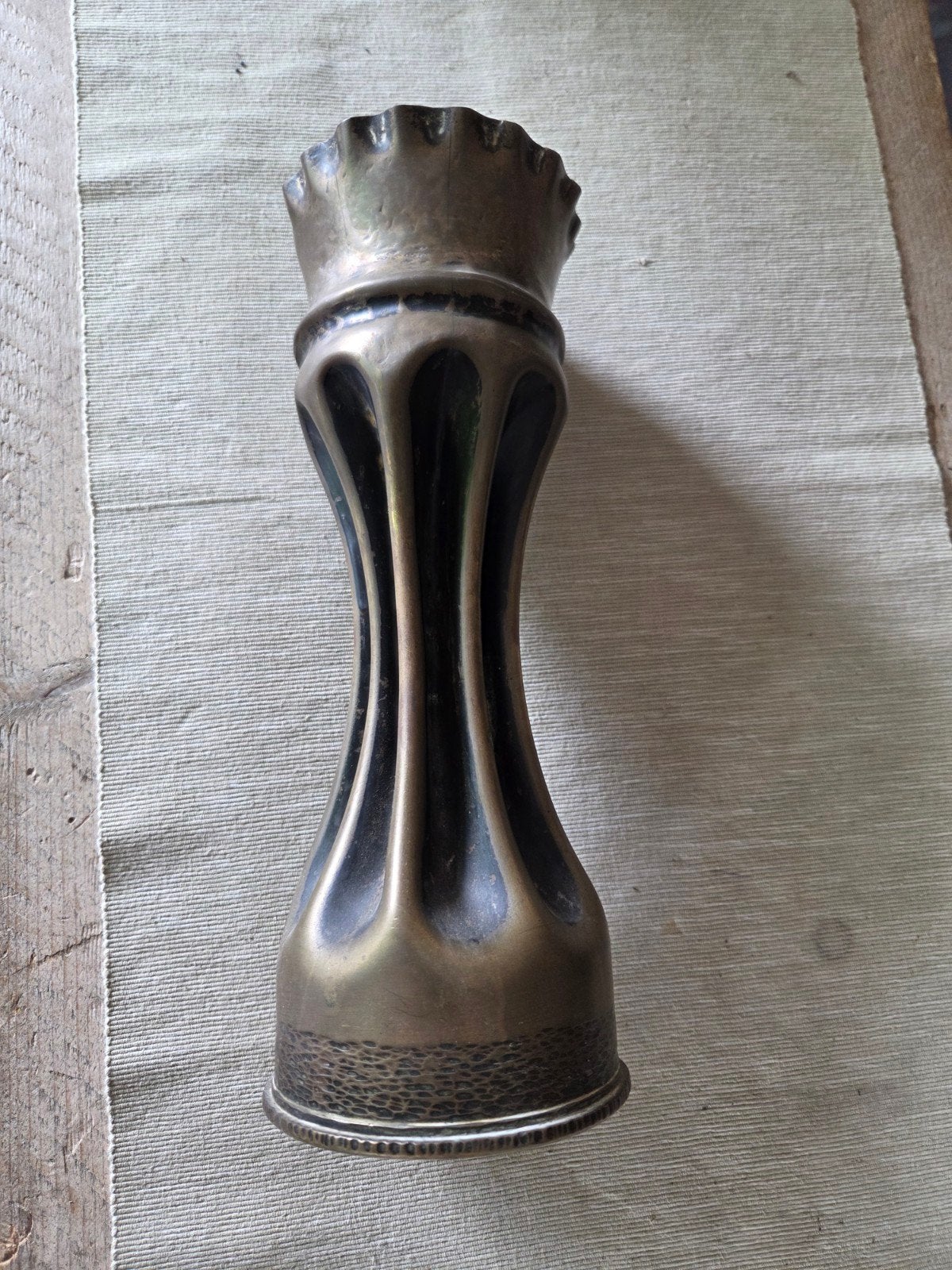 Oude messing huls uit 1943, Ophalen of Verzenden, Overige soorten, Overige gebieden, Hulzen of Bodemvondsten