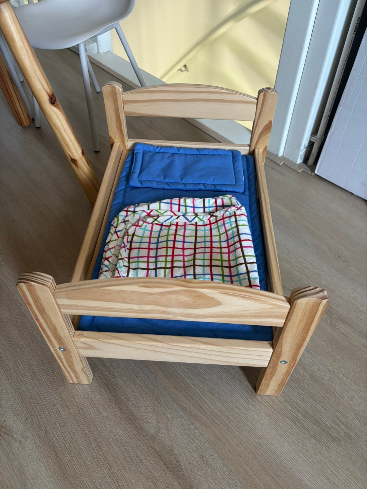 Poppenbed, Ophalen, Zo goed als nieuw