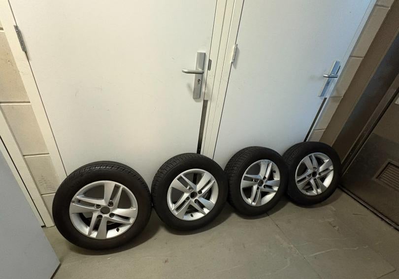 Seat Mll /  volkswagen UP  banden, Ophalen, Gebruikt