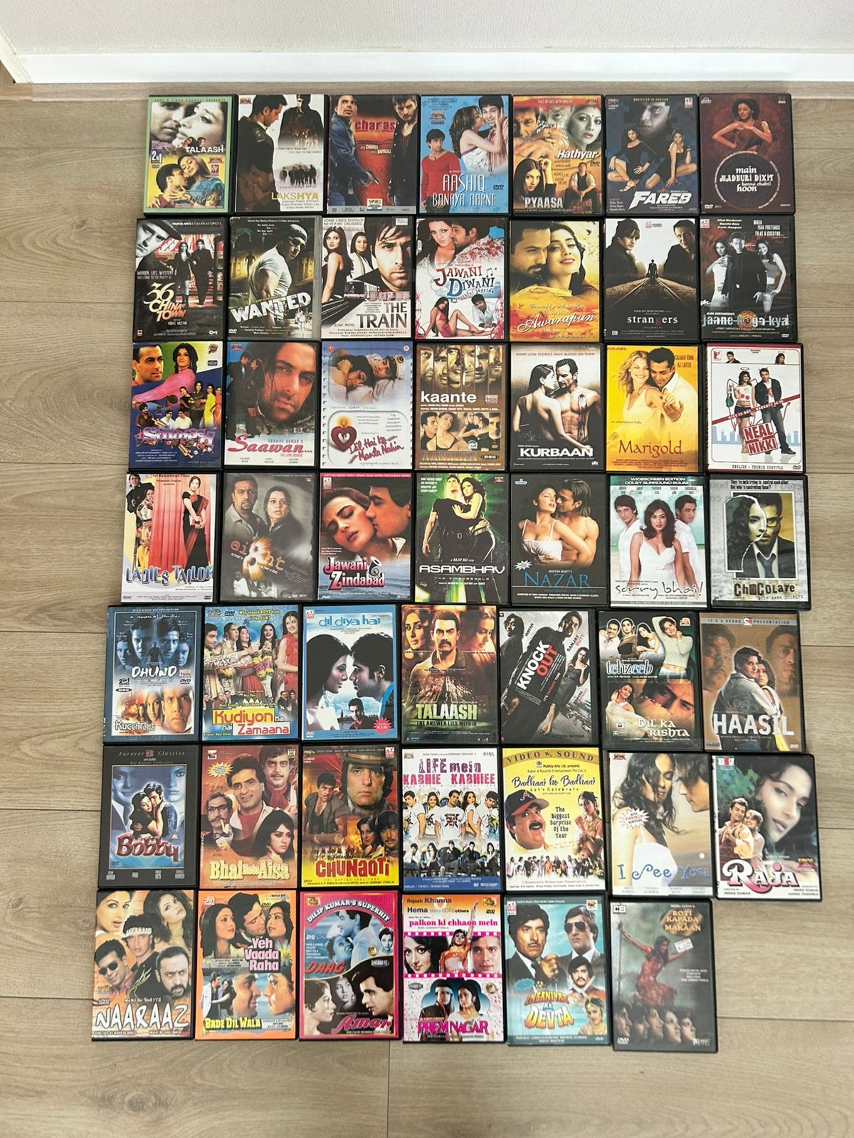 2 dozen bollywood films dvd’s, Alle leeftijden, Ophalen
