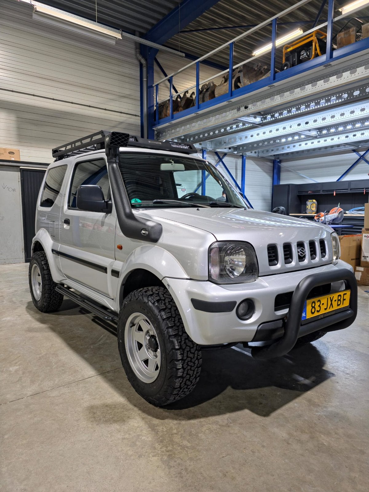 Suzuki Jimny 1.3 JX 4WD 2002 Grijs nieuwe apk, 13 km/l, Stof, 40 €/maand, Zwart