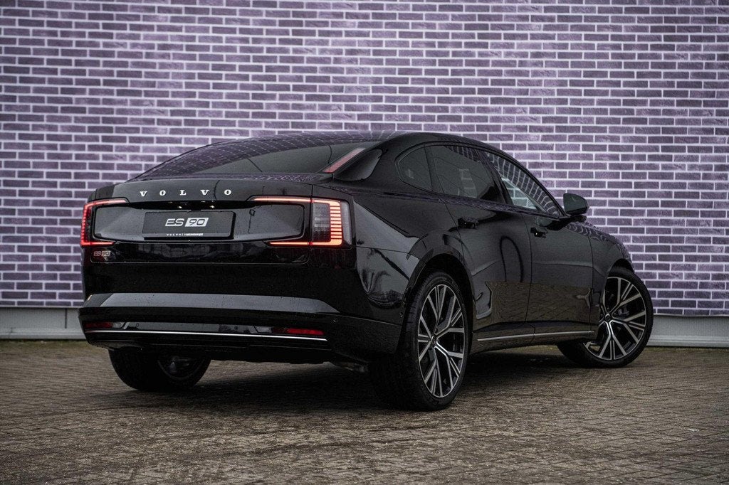 Volvo ES90 Single Motor Extended Range Ultra 92 kWh | Bowers, Auto's, Automaat, 12 maanden, Achterwielaandrijving, Zwart