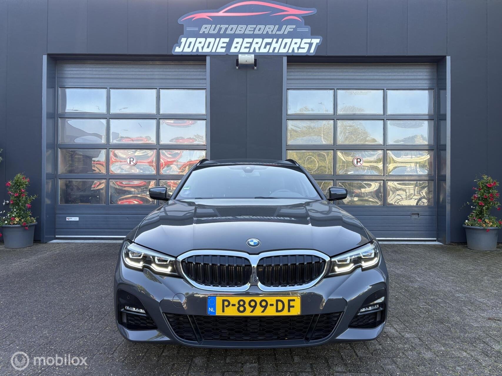 BMW 3-serie Touring 318i Business Edition M sport, Automaat, Gebruikt, Euro 6, 3-Serie