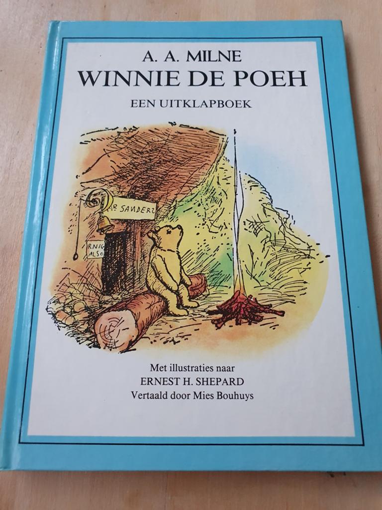 Winnie de Poeh - Een uitklapboek (A.A. Milne), Boeken, Ophalen of Verzenden, Zo goed als nieuw, A. A. Milne, Prentenboek