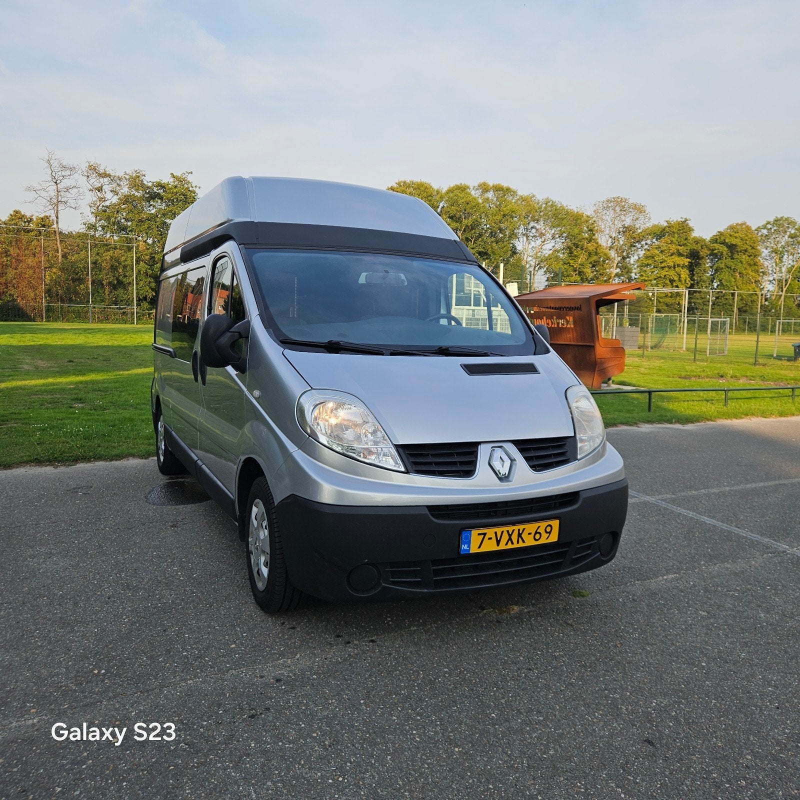 Zeer nette  Renault Trafic Rolstoelbus rolstoelauto rolstoel, Euro 5, Stof, 1995 cc, 4 cilinders