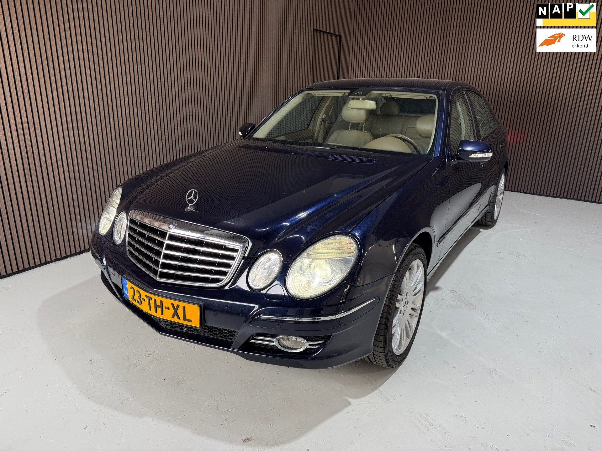 Mercedes-Benz E-klasse 350 Avantgarde ketting 3000km geleden, Automaat, Achterwielaandrijving, Gebruikt, Automatische klimaatregeling