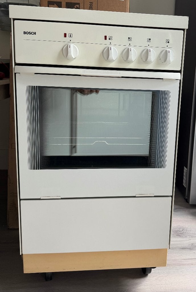 Bosch Fornuis met keramische kookplaat, Witgoed en Apparatuur, Fornuizen, Ophalen, Gebruikt, Keramisch, Grill