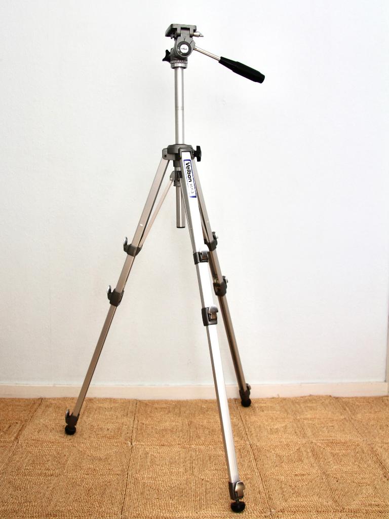 Velbon VEF-3 statief fotocamera, Gebruikt, 150 tot 175 cm, Met balhoofd, Ophalen of Verzenden