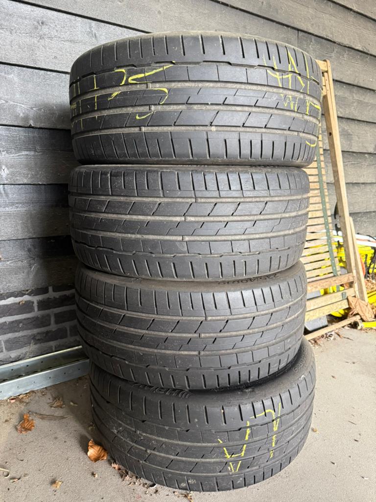 Hankook ventus S1 evo3 voor Tesla, Auto-onderdelen, Banden en Velgen, 19 inch, Ophalen of Verzenden, 235 mm, Band(en)