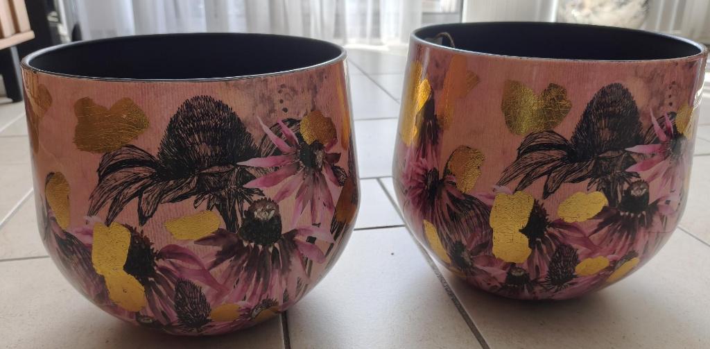2 - TS Collection - Bloempot Polly pink - 22 x 23 ⌀, Ophalen of Verzenden, Zo goed als nieuw, Meerkleurig, Metaal