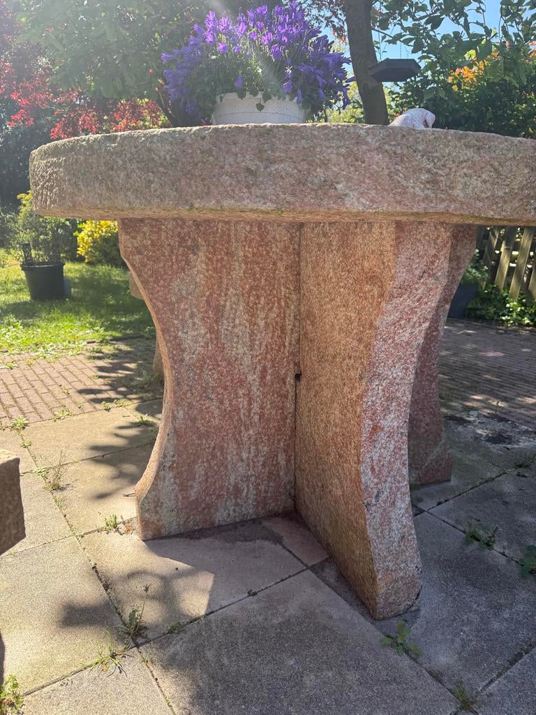 Rond betonnen tuinstel met tafel en bankjes, Tuin en Terras, Ophalen, Overige materialen, 3 zitplaatsen, Zo goed als nieuw