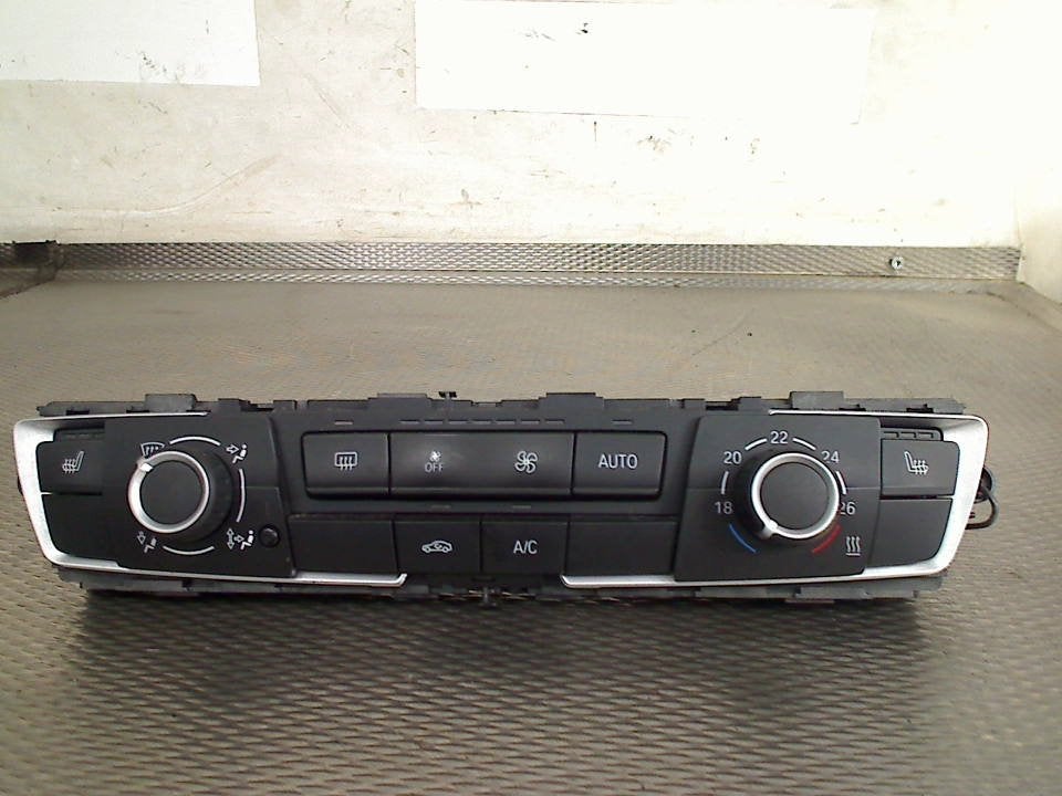 Bedieningspaneel Airco BMW 1 serie (F20) (2015-07/2019-06), Gebruikt, Petuelring 130, München 80809, , Duitsland, BMW, Bayerische Motoren Werke AG